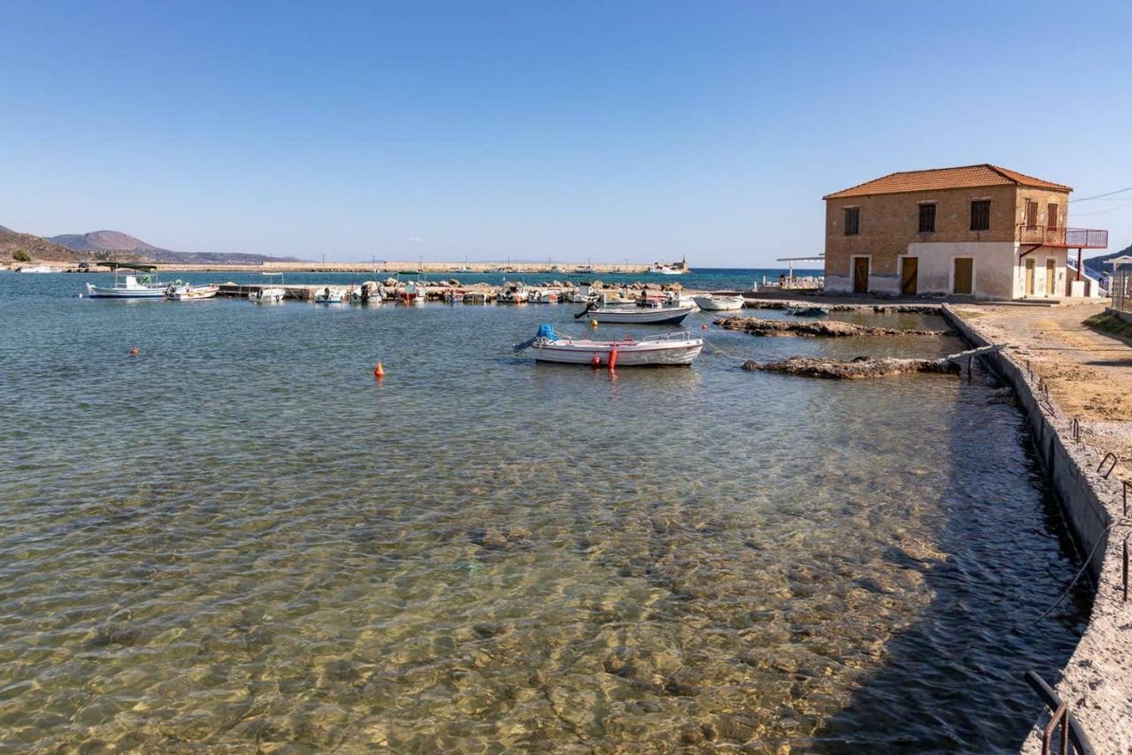 Seaview Flat Steps To The Beach Karavostasi  Luaran gambar